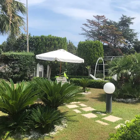 Nicolaus Bed & Breakfast 4*