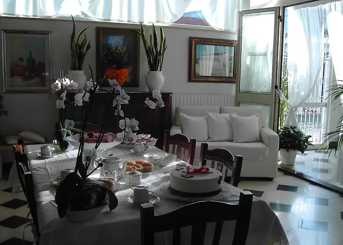 尼古拉斯别墅酒店 巴里