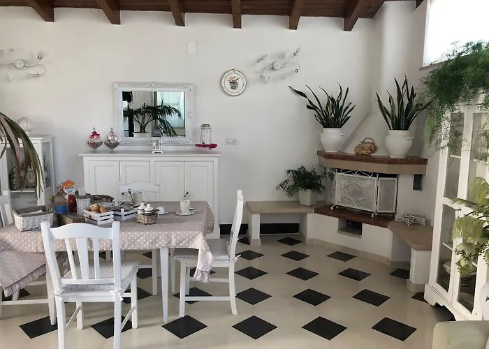 尼古拉斯别墅酒店 3* 巴里