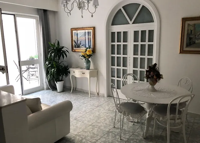 尼古拉斯别墅酒店 3*