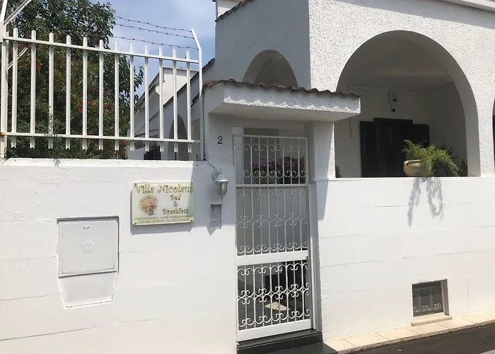 尼古拉斯别墅酒店 3*