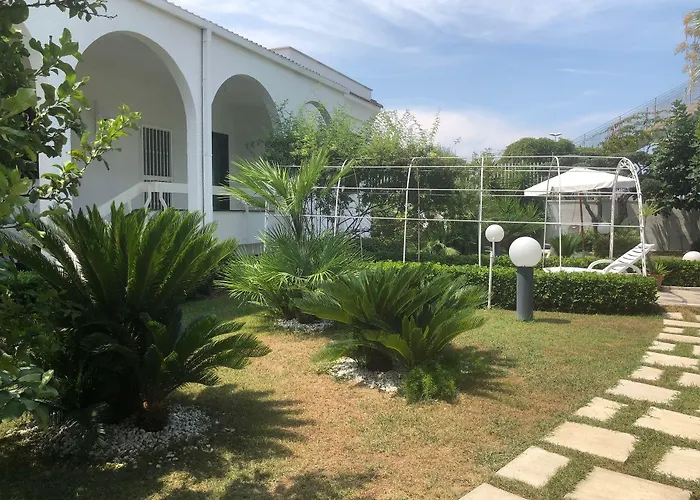 尼古拉斯别墅酒店 3*