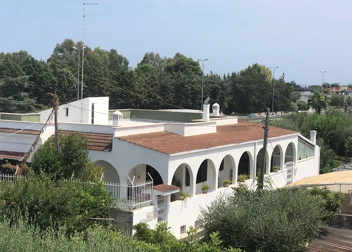 尼古拉斯别墅酒店 3*