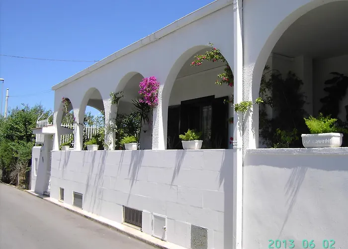 尼古拉斯别墅酒店 巴里