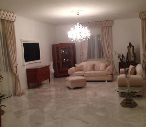 尼古拉斯别墅酒店