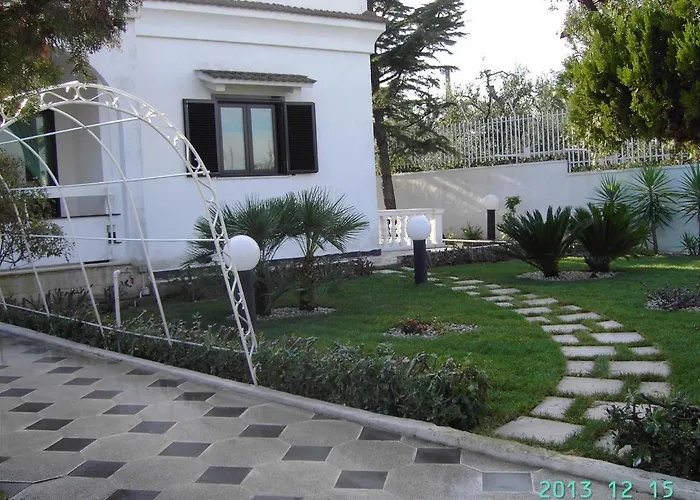 尼古拉斯别墅酒店 巴里